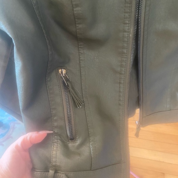 New Without Tags Blue B Faux Leather Jacket Army Green - Picture 5 of 6